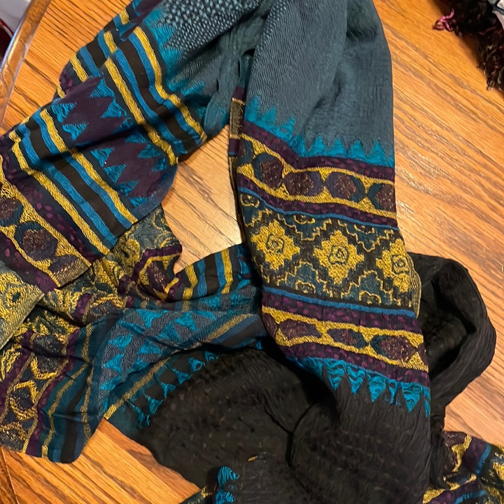 Coldwater Creek Oblong Scarf